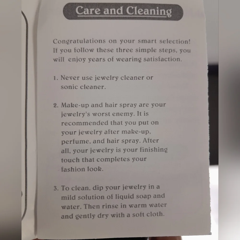 Nolan Miller Earrings - Poinsettia Rhinestone - Never Worn - Original Box - Picture 5 of 6